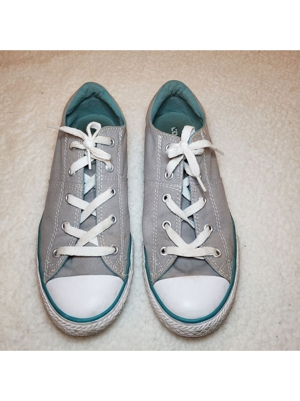 Girls converse all star shoes